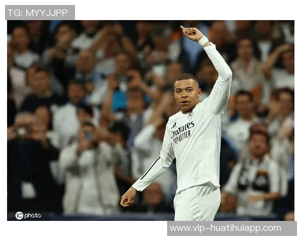 姆巴佩上演帽子戏法荣膺欧冠最佳球员官方宣布他表现出色