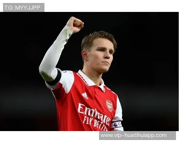 厄德高积极恢复状态分享训练照片期待重返赛场展现风采