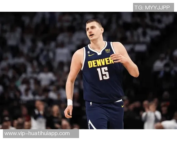 约基奇盛赞杜兰特关键时刻的绝佳表现称其为传奇球员 约基奇盛赞杜兰特关键时刻的绝佳表现称其为传奇球员